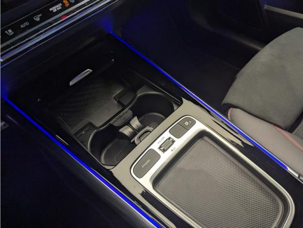 MERCEDES-BENZ GLA 200 d AMG Line  GLA 200 d AMG Line