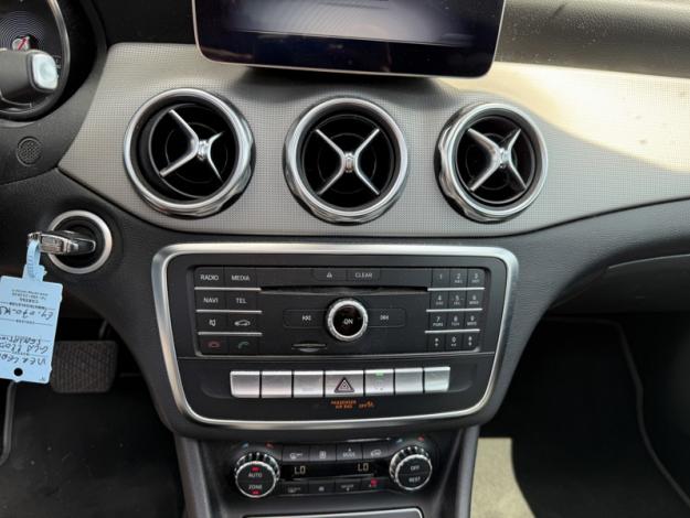MERCEDES-BENZ GLA 220 d Sensation Urban 