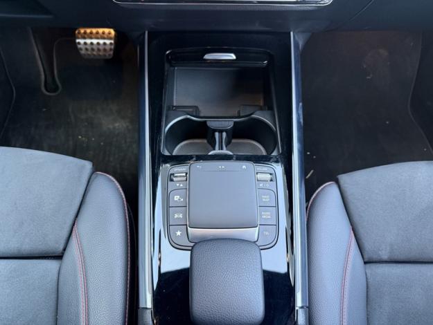 MERCEDES-BENZ Classe B 250 e AMG Line  