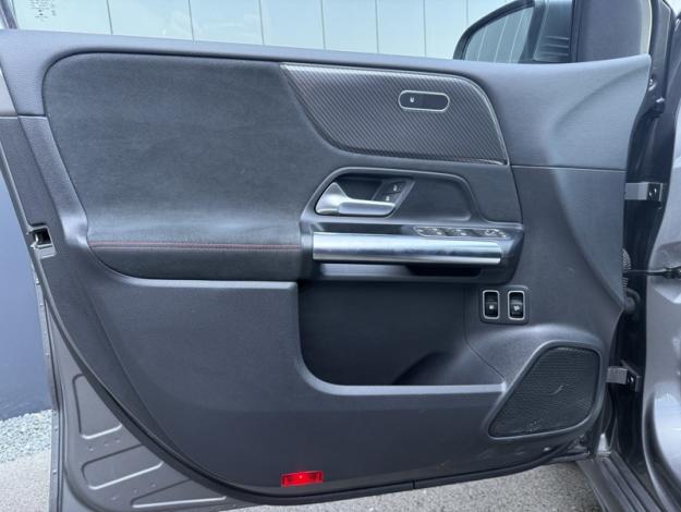 MERCEDES-BENZ Classe B 250 e AMG Line  