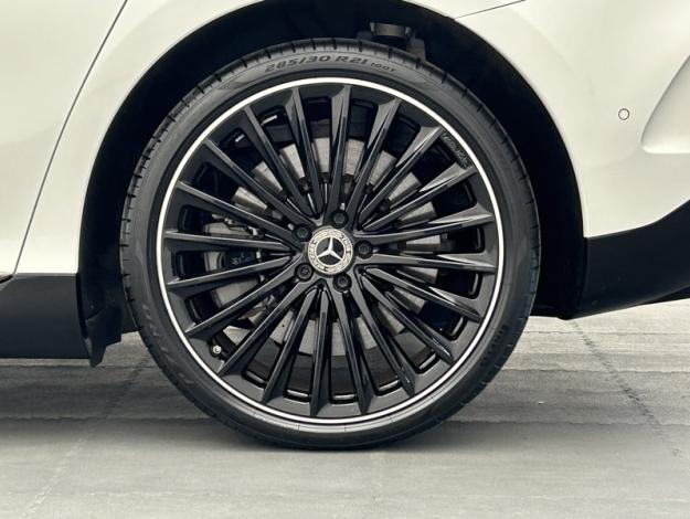 MERCEDES-BENZ EQE 350 AMG Line  