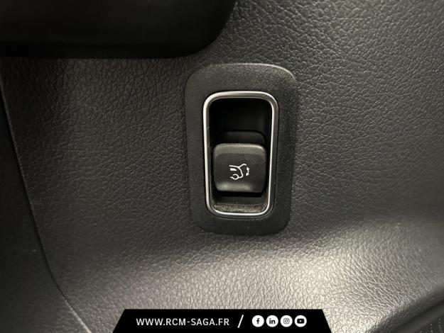 MERCEDES-BENZ GLA 200 d AMG Line  
