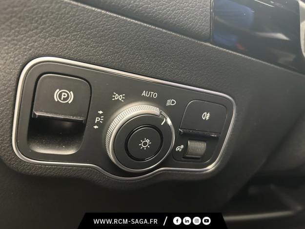 MERCEDES-BENZ GLA 200 d AMG Line  