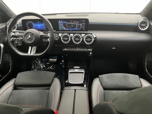 MERCEDES-BENZ Classe A 180 Berline AMG Line  
