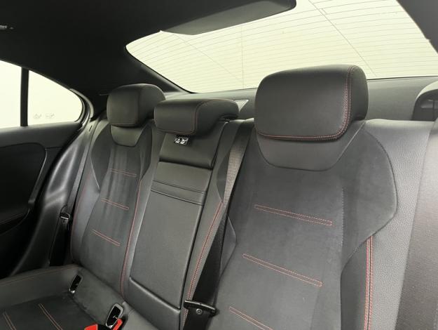 MERCEDES-BENZ Classe A 180 Berline AMG Line  