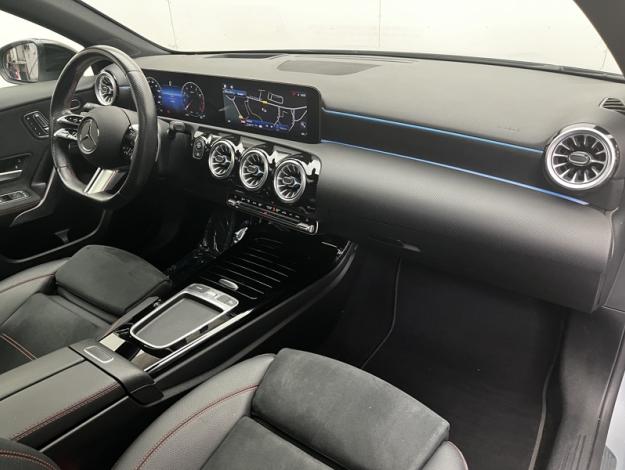 MERCEDES-BENZ Classe A 180 Berline AMG Line  