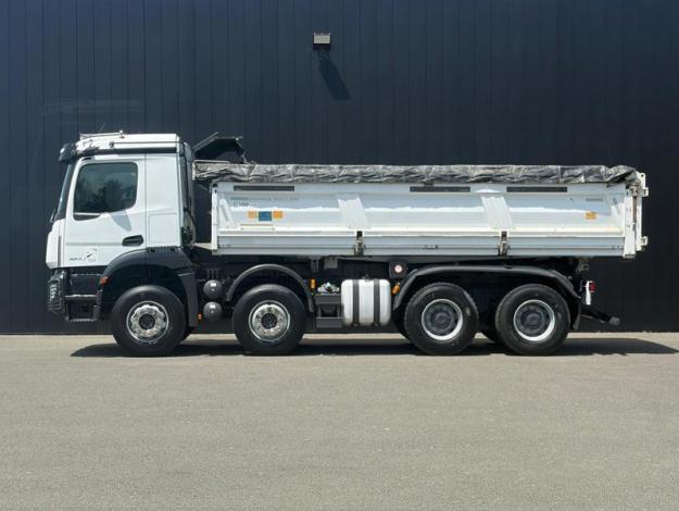 MERCEDES-BENZ Arocs 3243 8x4/4 Bi-Benne Meiller  