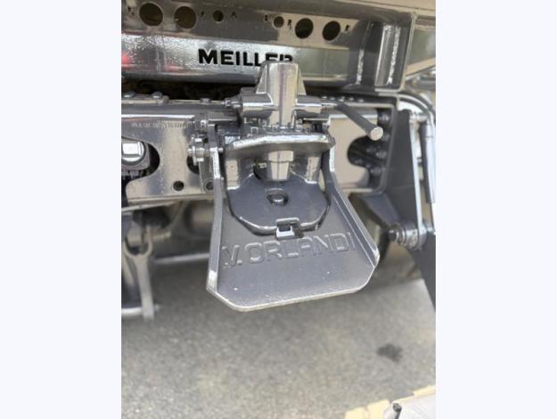 MERCEDES-BENZ Arocs 3243 8x4/4 Bi-Benne Meiller  
