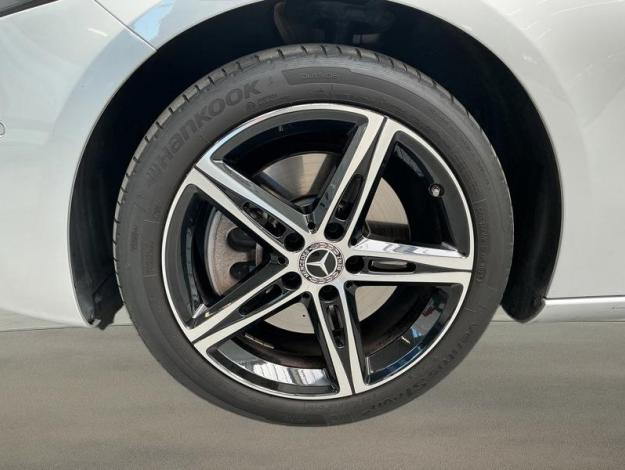 MERCEDES-BENZ A 250 e  Progressive  