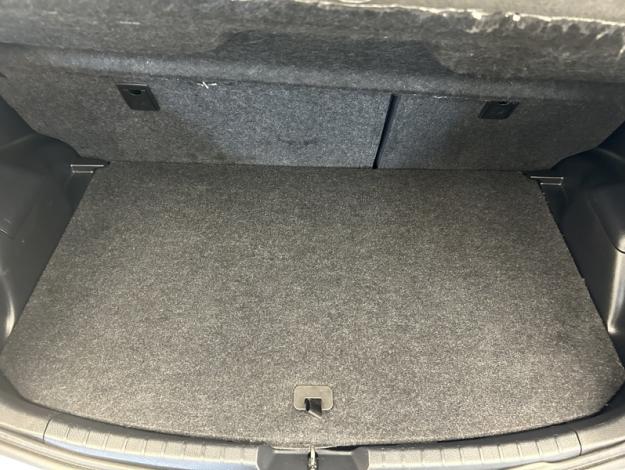 TOYOTA Yaris 1.5 VVT-I 100H Collection  