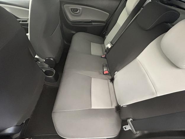 TOYOTA Yaris 1.5 VVT-I 100H Collection  