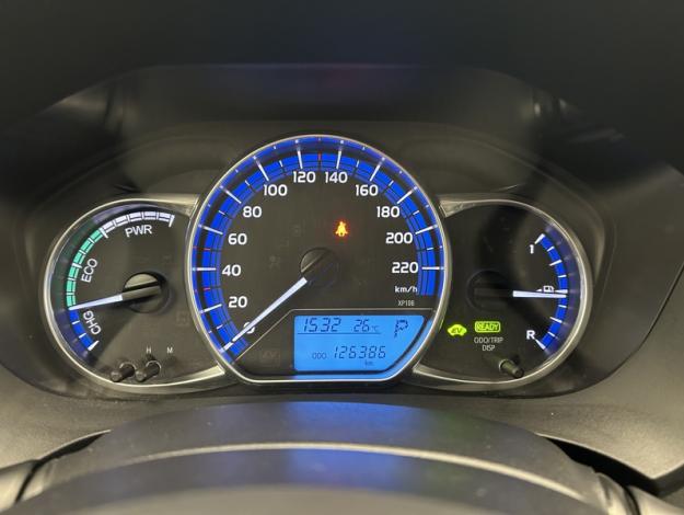TOYOTA Yaris 1.5 VVT-I 100H Collection  