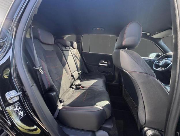 MERCEDES-BENZ GLB 180 AMG Line Facelift  