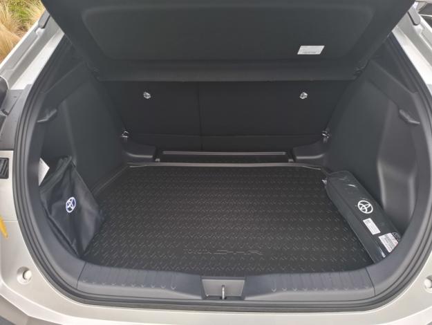 TOYOTA C-HR C HR HYBRIDE 140 GRAPHIC MY26  C HR HYBRIDE 140 GRAPHIC MY26