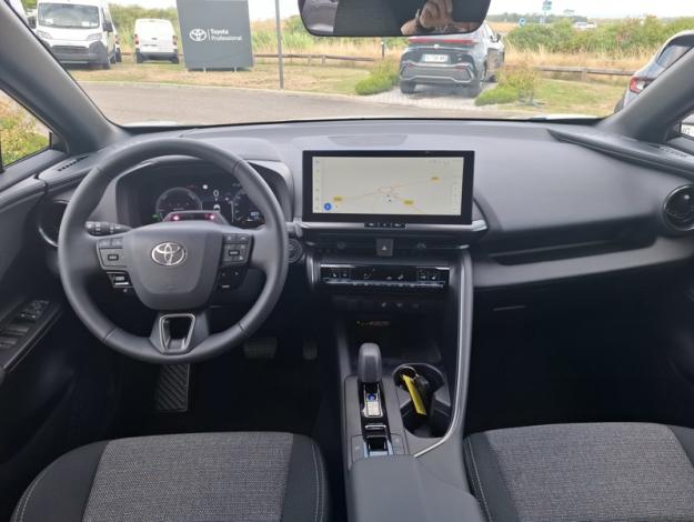 TOYOTA C-HR C HR HYBRIDE 140 GRAPHIC MY26  C HR HYBRIDE 140 GRAPHIC MY26
