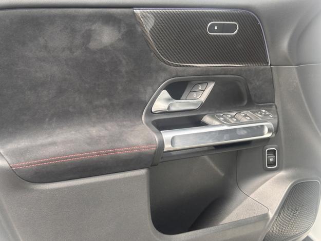 MERCEDES-BENZ GLB 200 d AMG Line  GLB 200 d AMG Line