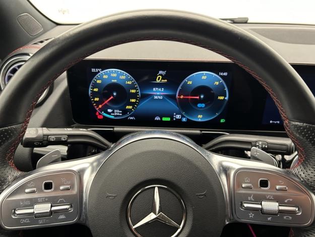 MERCEDES-BENZ EQA 250+ AMG Line  