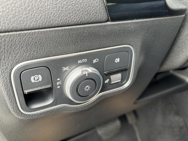 MERCEDES-BENZ EQA 250+ Business Line EQA 250+ Business Line  EQA 250+ Business Line