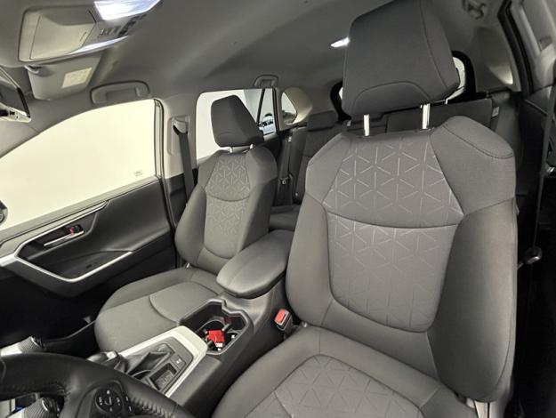 TOYOTA RAV4 2WD 218ch Dynamic  
