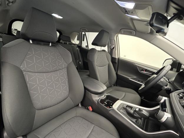 TOYOTA RAV4 2WD 218ch Dynamic  