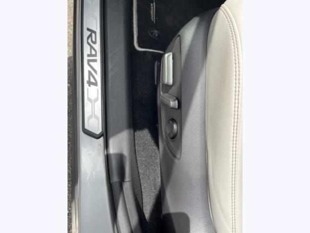 TOYOTA RAV4 Hybride 2WD 218ch Lounge  
