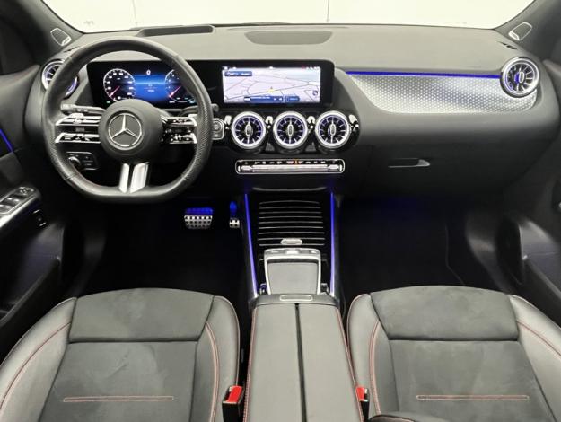 MERCEDES-BENZ GLA 200 AMG Line  GLA 200 AMG Line