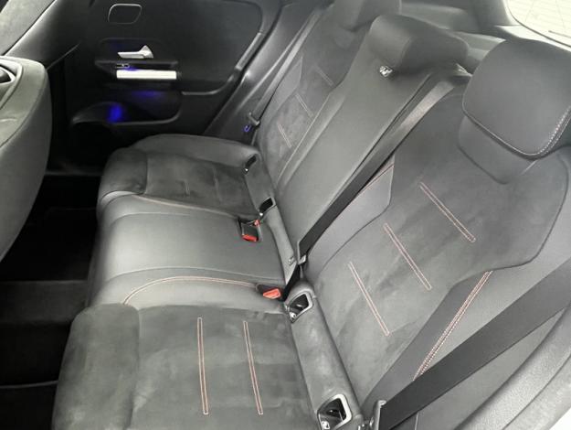 MERCEDES-BENZ GLA 200 AMG Line  GLA 200 AMG Line