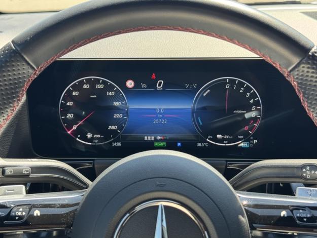 MERCEDES-BENZ GLA-Klasse GLA 250 e AMG Line