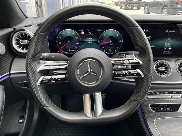 MERCEDES-BENZ E-Třída E 220 d 4MATIC kupé AMG Line (11/19)