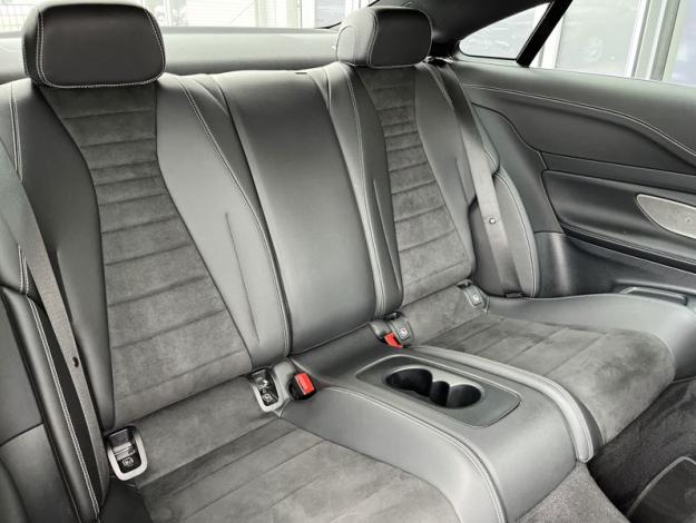 MERCEDES-BENZ E-Třída E 220 d 4MATIC kupé AMG Line (18/19)