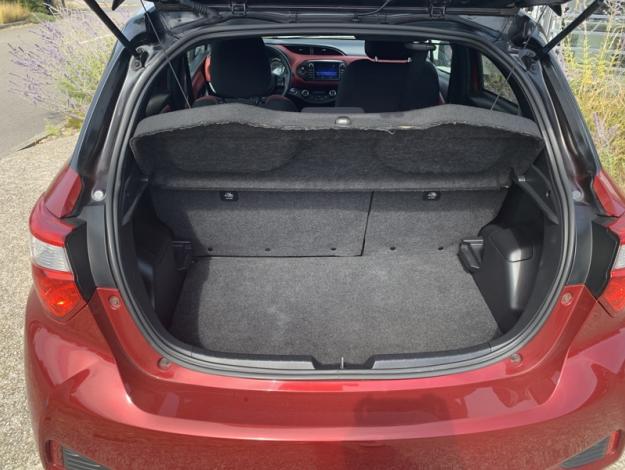 TOYOTA Yaris 1.5 100H Collection  