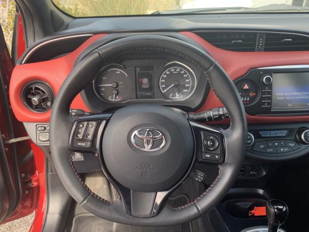 TOYOTA Yaris 1.5 100H Collection  