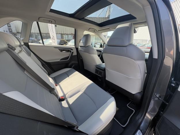 TOYOTA RAV4 Hybride AWD 222ch Lounge  