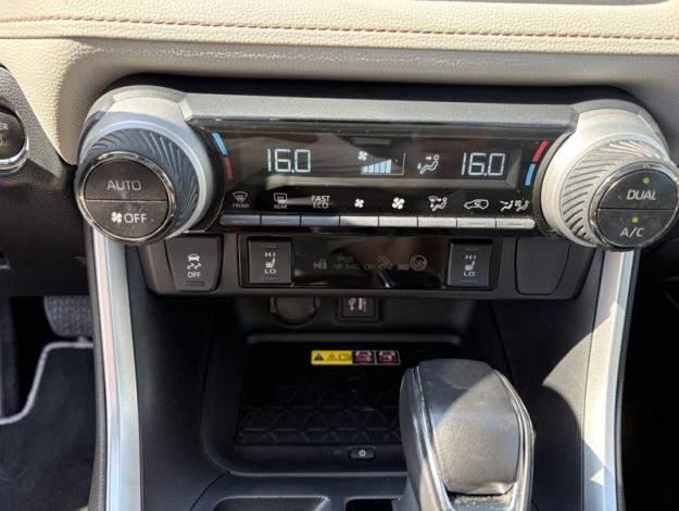 TOYOTA RAV4 Hybride AWD 222ch Lounge  