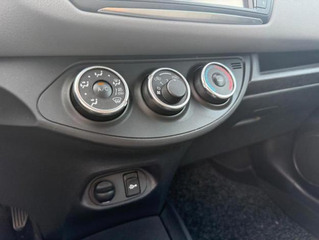 TOYOTA Yaris 69 VVT-i France  