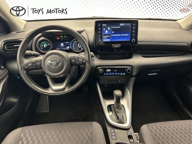 TOYOTA Yaris 116h Design  