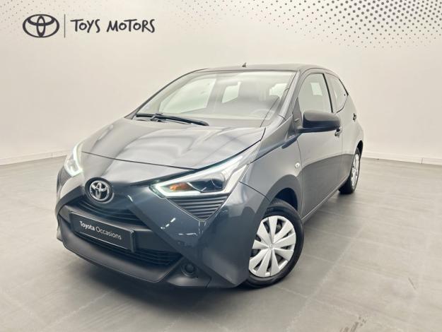 TOYOTA Aygo 1.0 VVT-i x-black  