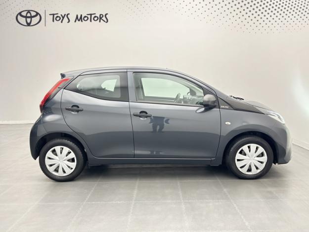 TOYOTA Aygo 1.0 VVT-i x-black  