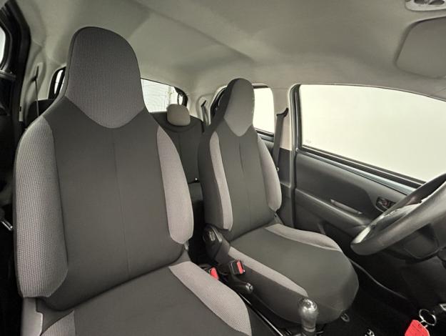 TOYOTA Aygo 1.0 VVT-i x-black  