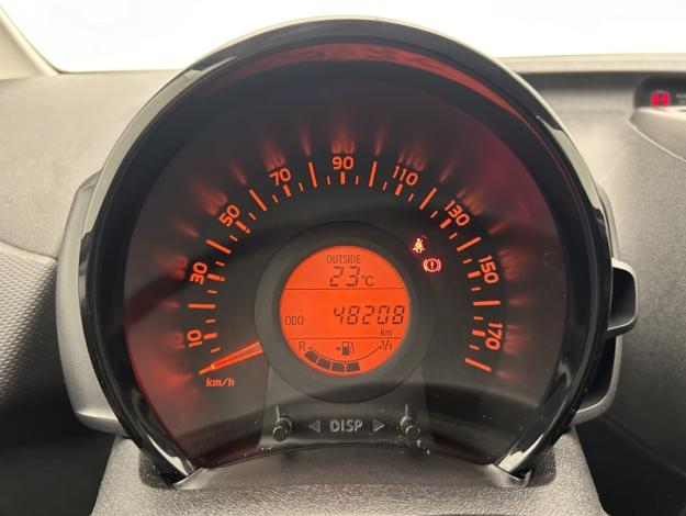 TOYOTA Aygo 1.0 VVT-i x-black  