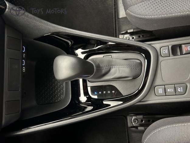 TOYOTA Yaris 116h Design  PACK CONFORT