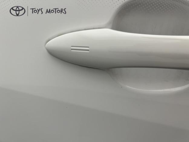TOYOTA Yaris 116h Design  PACK CONFORT