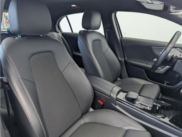 MERCEDES-BENZ Classe A 180 Progressive Line  