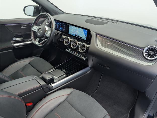 MERCEDES-BENZ GLA 200 d AMG Line  