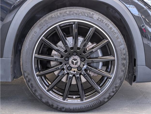 MERCEDES-BENZ GLA 200 d AMG Line  