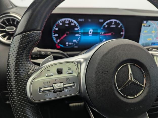 MERCEDES-BENZ GLA 200 d AMG Line  
