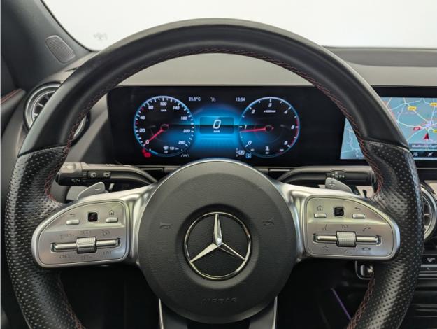 MERCEDES-BENZ GLA 200 d AMG Line  