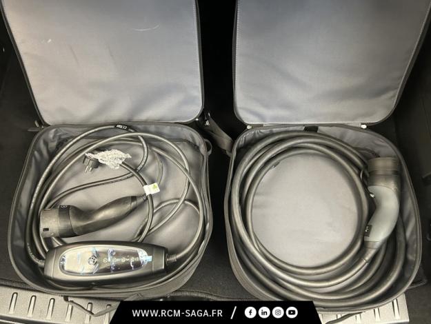 MERCEDES-BENZ EQA 250+ AMG Line  