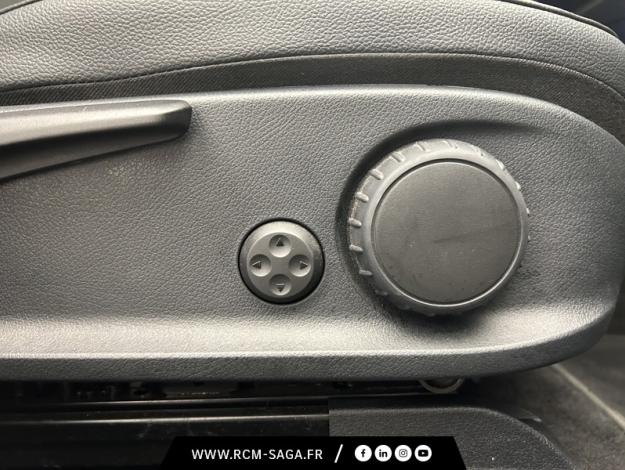 MERCEDES-BENZ EQA 250+ AMG Line  