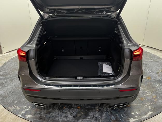 MERCEDES-BENZ GLA 180 Edition 140  GLA 180 Edition 140